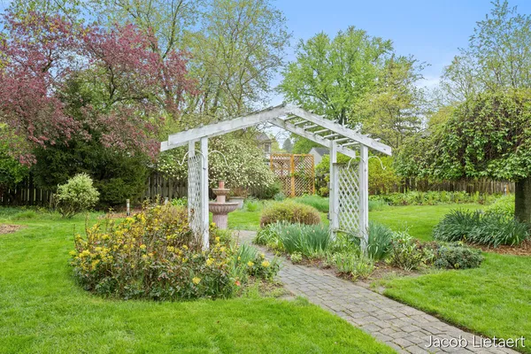 $325,000 | 1836 Millbrook Street Southeast, Grand Rapids, MI 49508