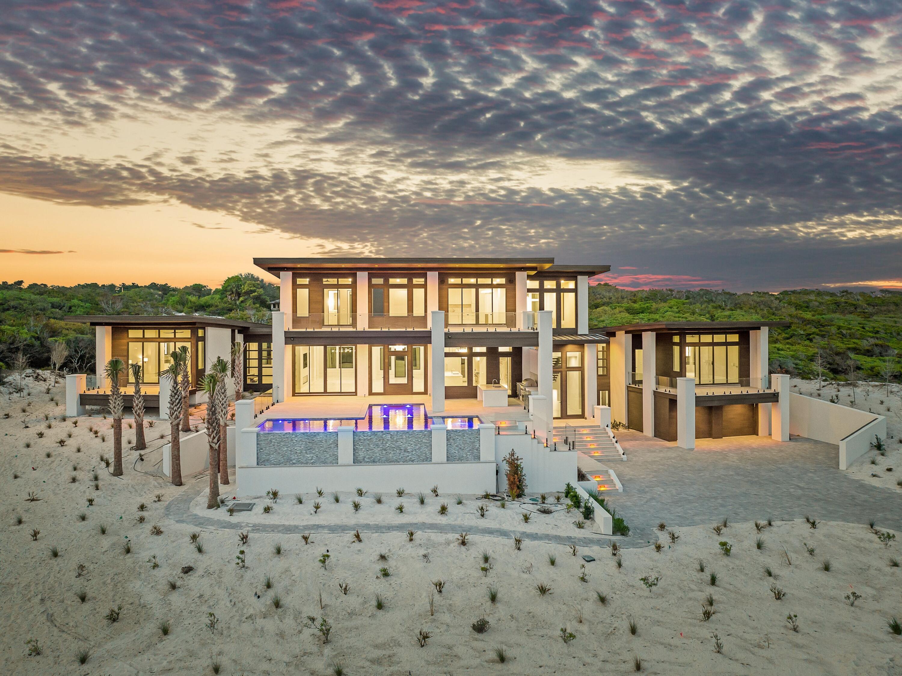 216 Village Beach Rd West