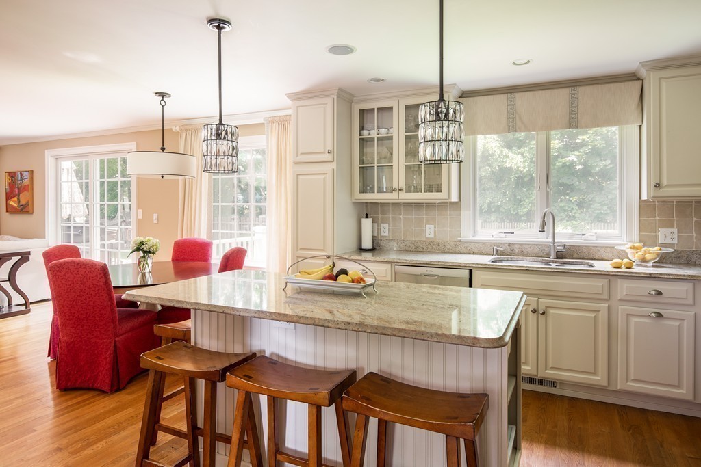 7 Canterbury Road Winchester, MA 01890 - Photo 11 of 30 Gallery Image 11