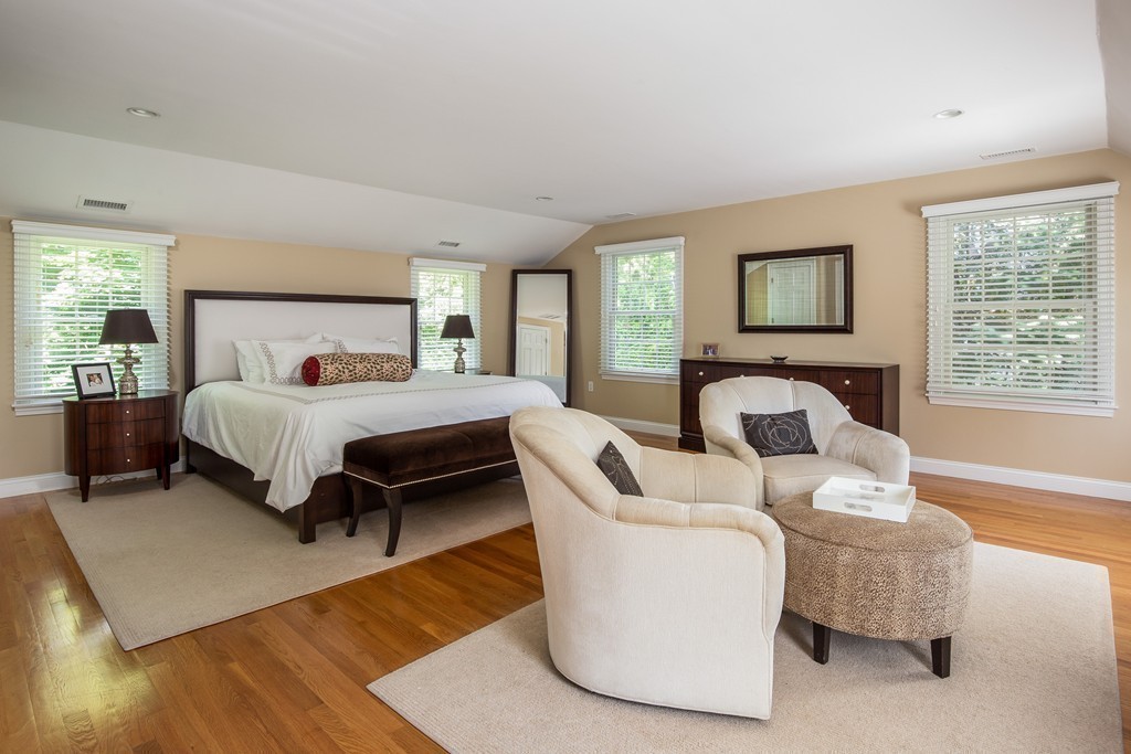 7 Canterbury Road Winchester, MA 01890 - Photo 17 of 30 Gallery Image 17