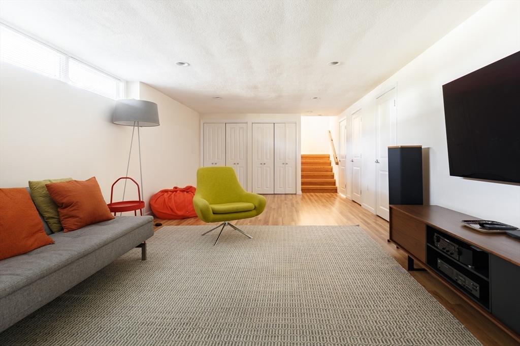 22 Burdean Road Newton, MA 02459 - Photo 24 of 29