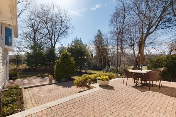 a view of a outdoor space with sitting area