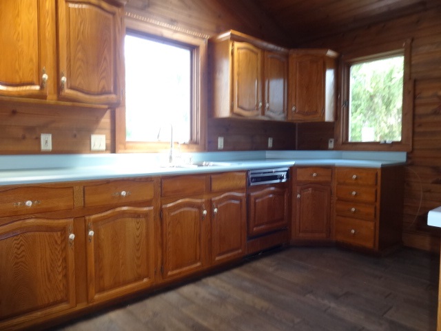 8219 Auburn Road Fort Wayne, IN 46825 - Photo 2 of 31