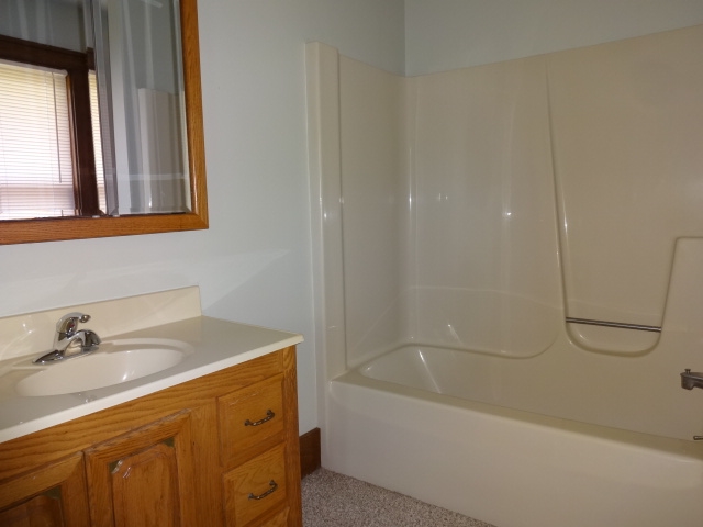 8219 Auburn Road Fort Wayne, IN 46825 - Photo 24 of 31