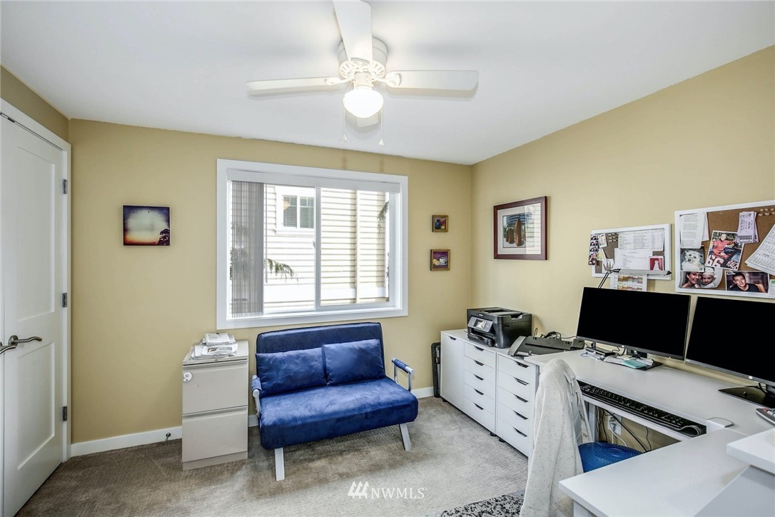 620 Glen Street, Unit 202 Edmonds, WA 98020 - Photo 13 of 24
