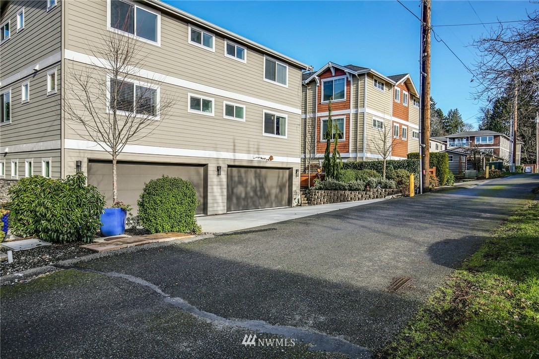 620 Glen Street, Unit 202 Edmonds, WA 98020 - Photo 18 of 24