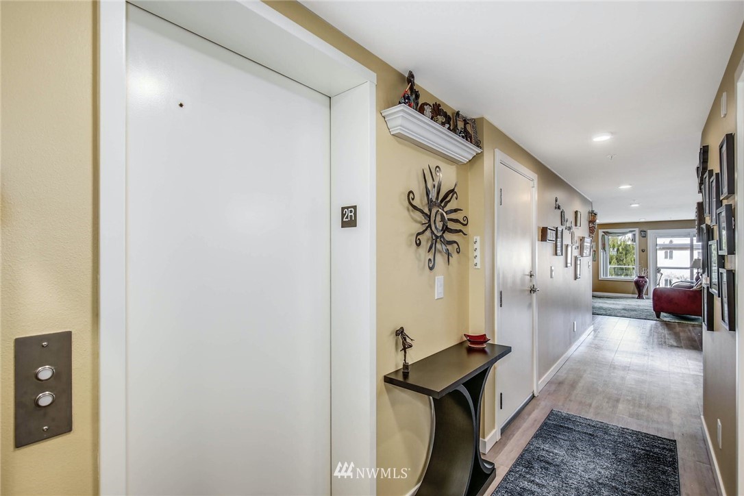 620 Glen Street, Unit 202 Edmonds, WA 98020 - Photo 7 of 24
