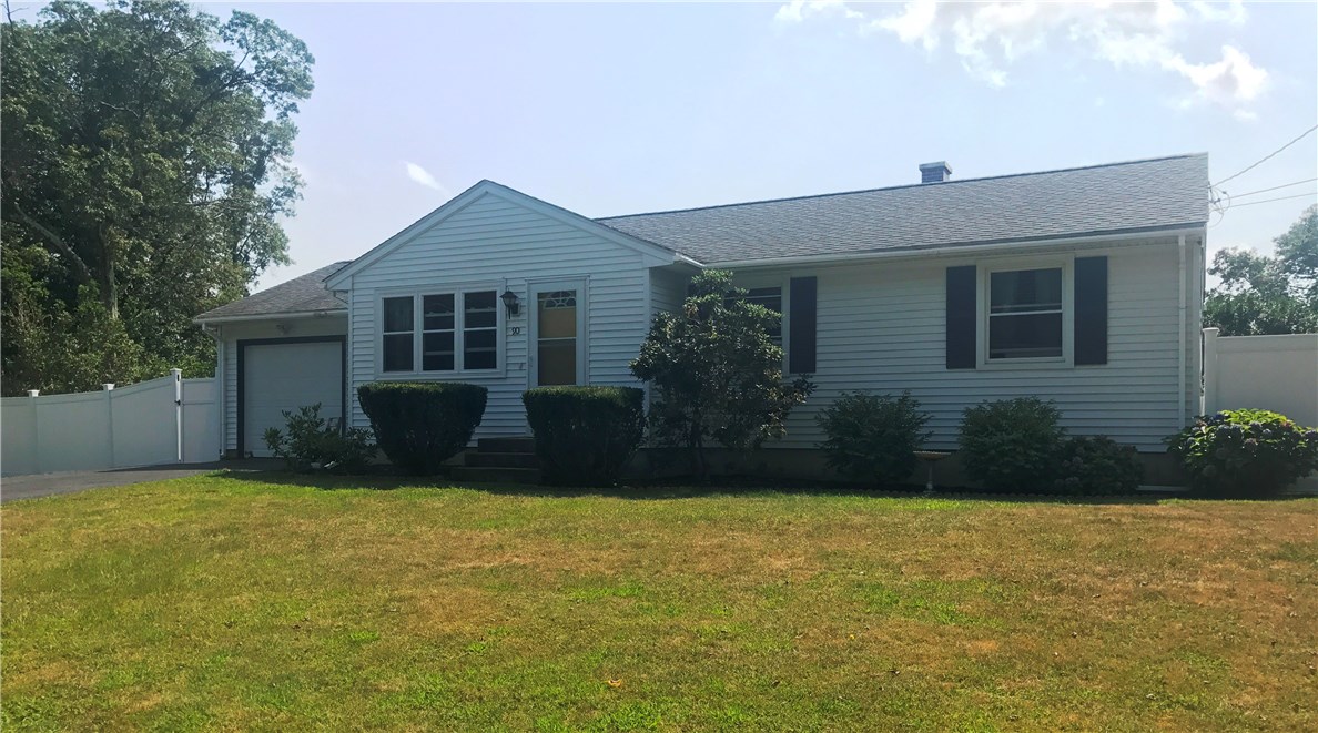 90 Woodcrest Road Warwick, RI 02889 - Photo 3 of 24 Gallery Image 3