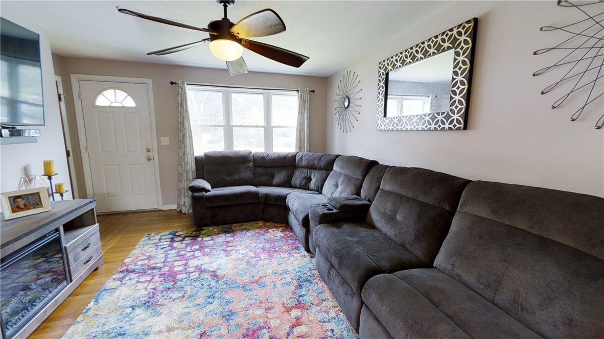90 Woodcrest Road Warwick, RI 02889 - Photo 8 of 24 Gallery Image 8