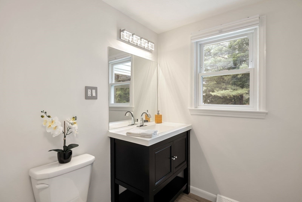 11 Patriots Road Acton, MA 01720 - Photo 19 of 27 Gallery Image 19