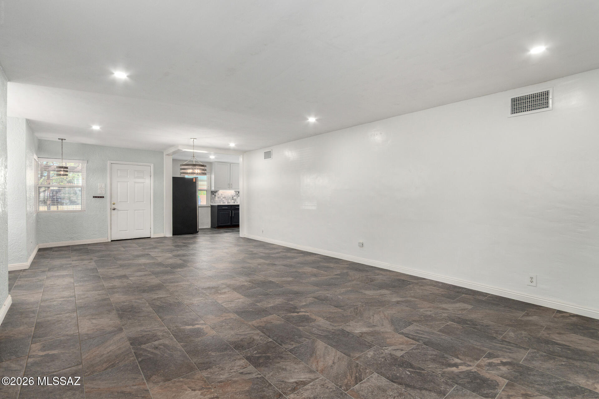 225 West 1st Street Tucson, AZ 85705 - Photo 13 of 49 13 - 1st