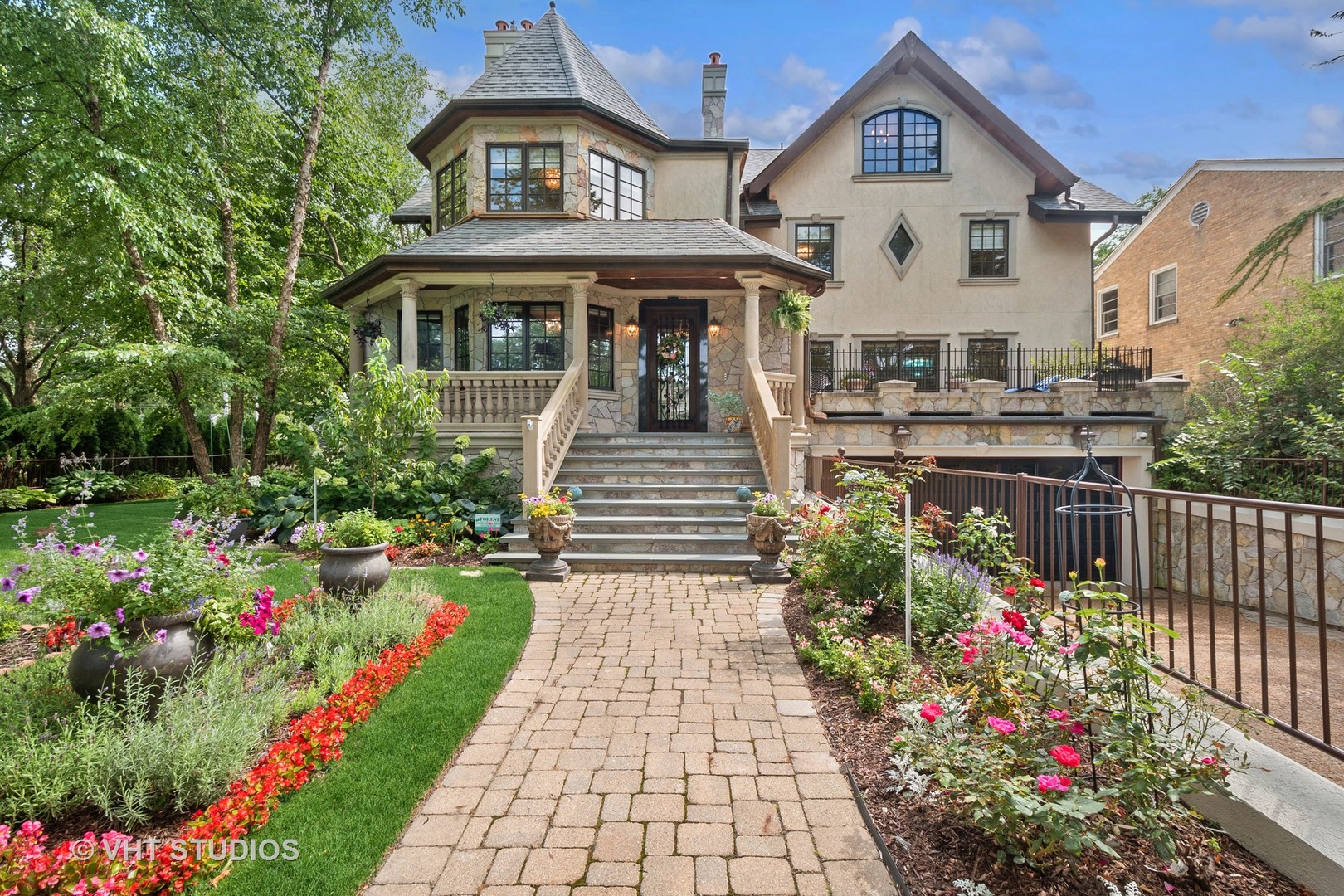 305 Central Avenue Wilmette, IL 60091 - Photo 1 of 42 a front view of a house