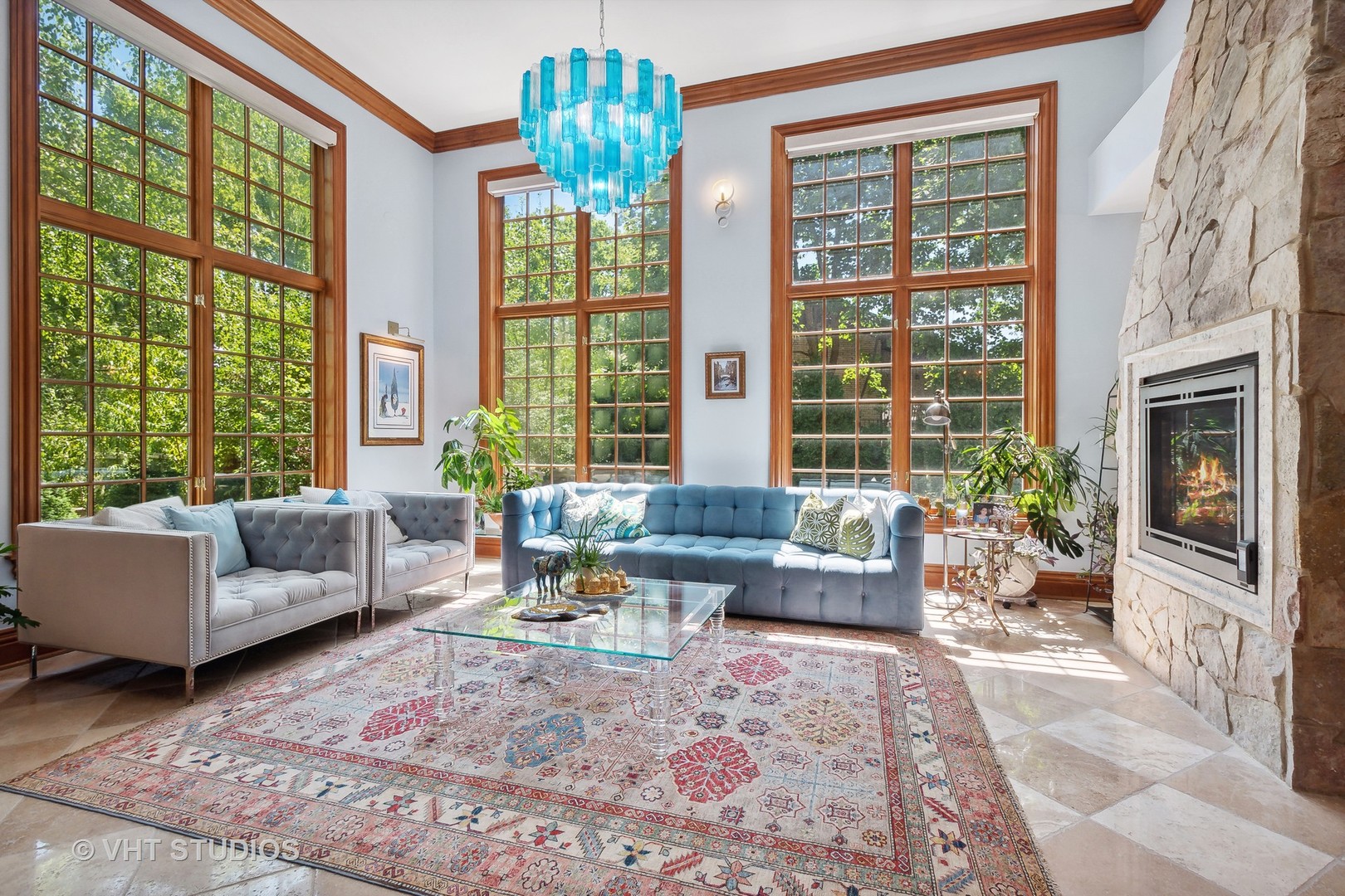 305 Central Avenue Wilmette, IL 60091 - Photo 12 of 42 a living room with furniture and a large window