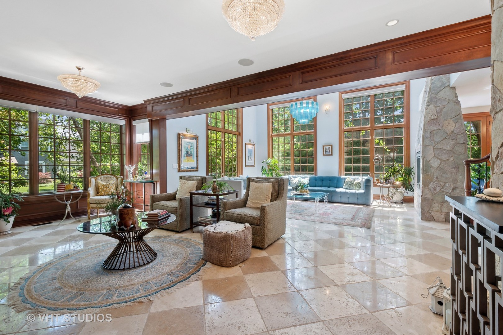 305 Central Avenue Wilmette, IL 60091 - Photo 5 of 42 a living room with furniture and a large window