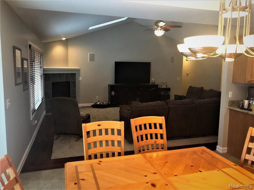 22702 Brantingham Road Macomb, MI 48044 - Photo 16 of 61