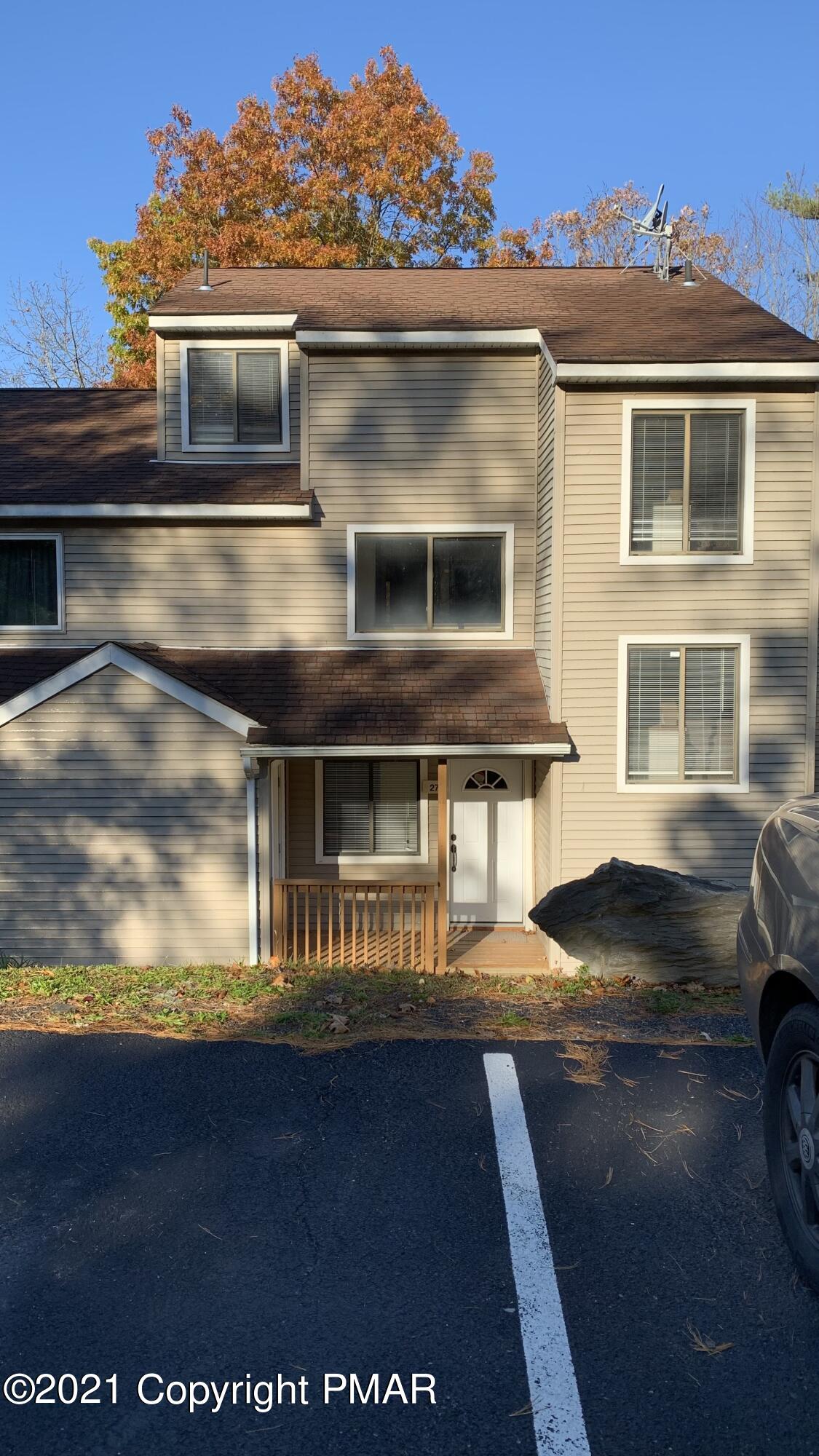 3315 Windemere Drive Bushkill, PA 18324 - Photo 2 of 55 a front view of a house with balcony