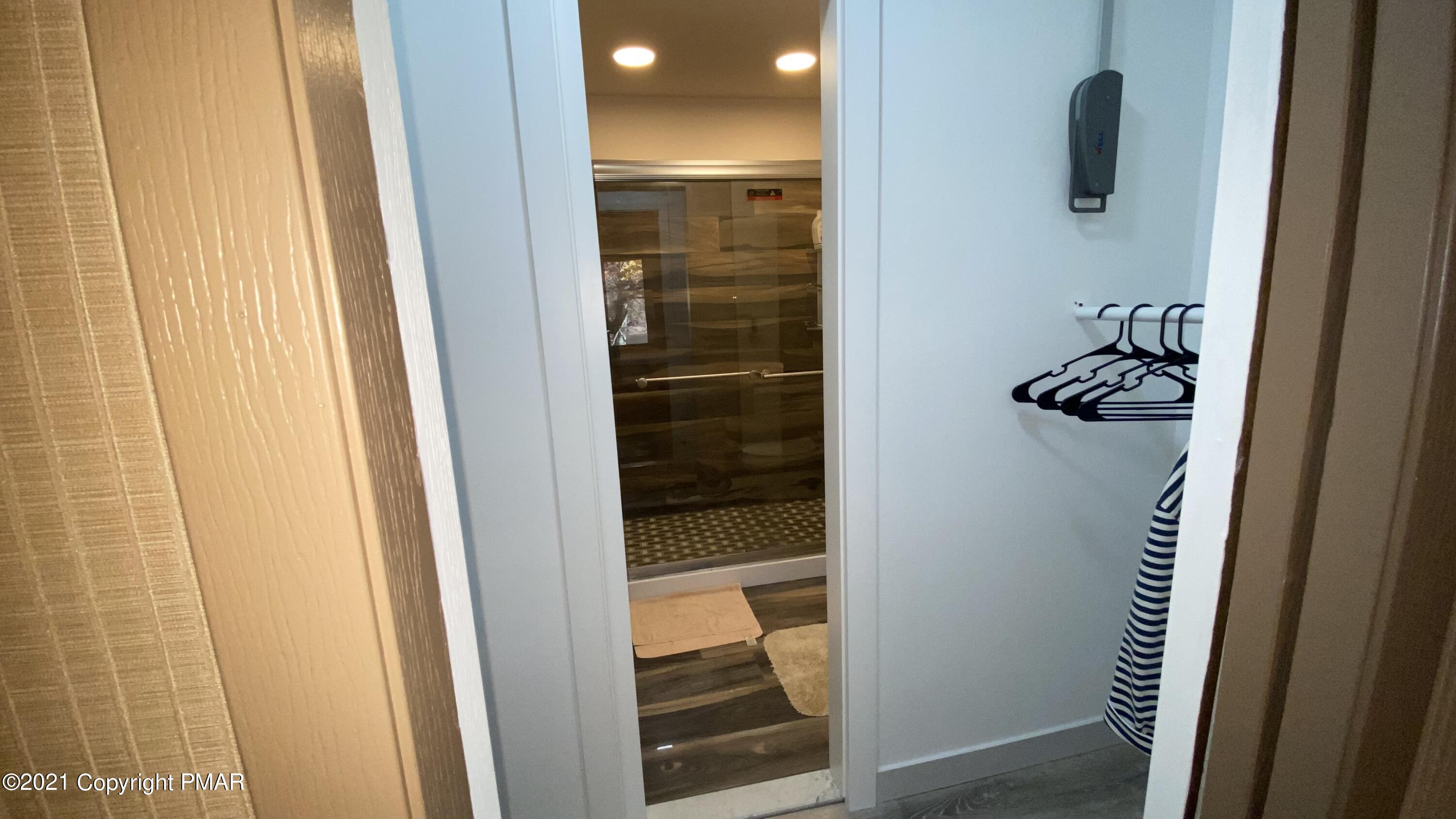 3315 Windemere Drive Bushkill, PA 18324 - Photo 25 of 55 a bathroom with a shower