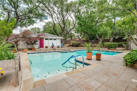 $1,500,000 | 6715 Glenhurst Drive, Dallas, TX 75254