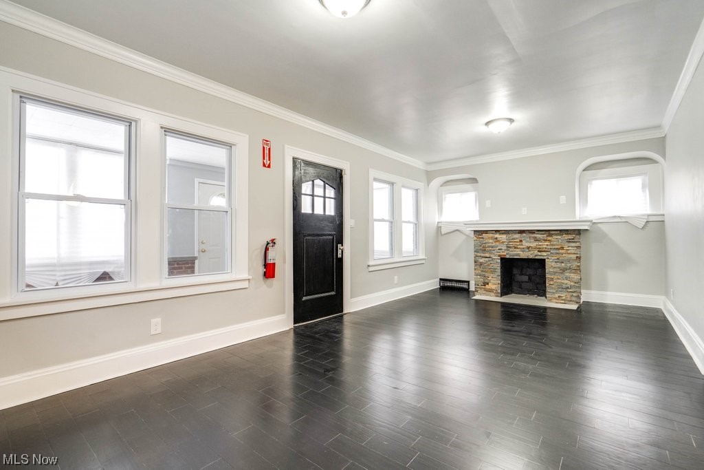 914 Alhambra Road Cleveland, OH 44110 - Photo 4 of 12