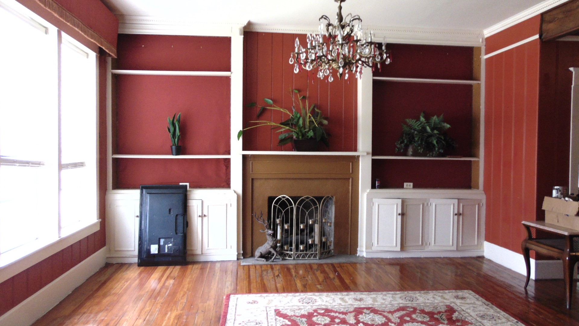 100 West Caroline Street Trinity, TX 75862 - Photo 16 of 28 a view of a hallway with wooden floor and a potted plant