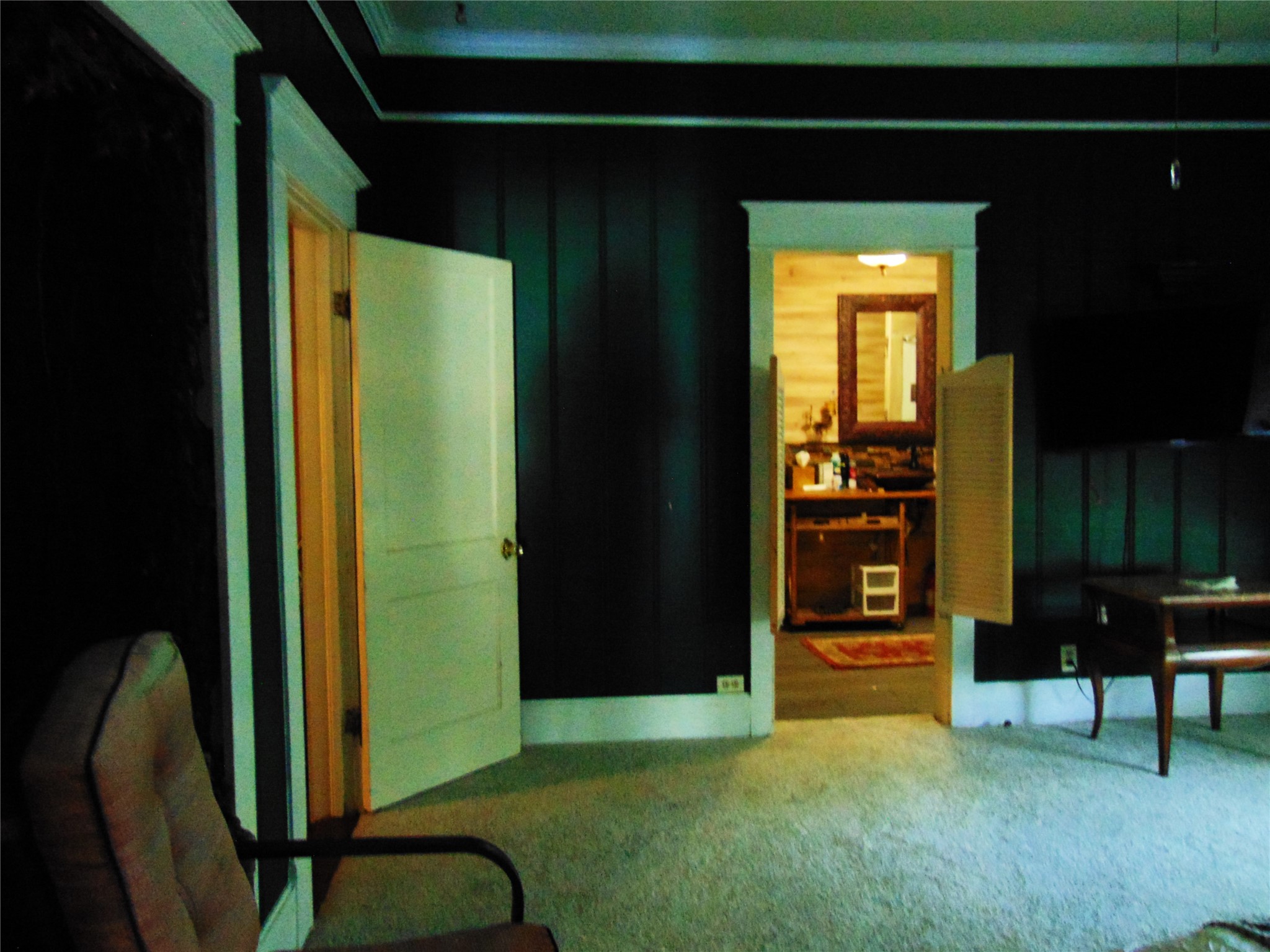 100 West Caroline Street Trinity, TX 75862 - Photo 21 of 28 a view of an entryway with a table and chair