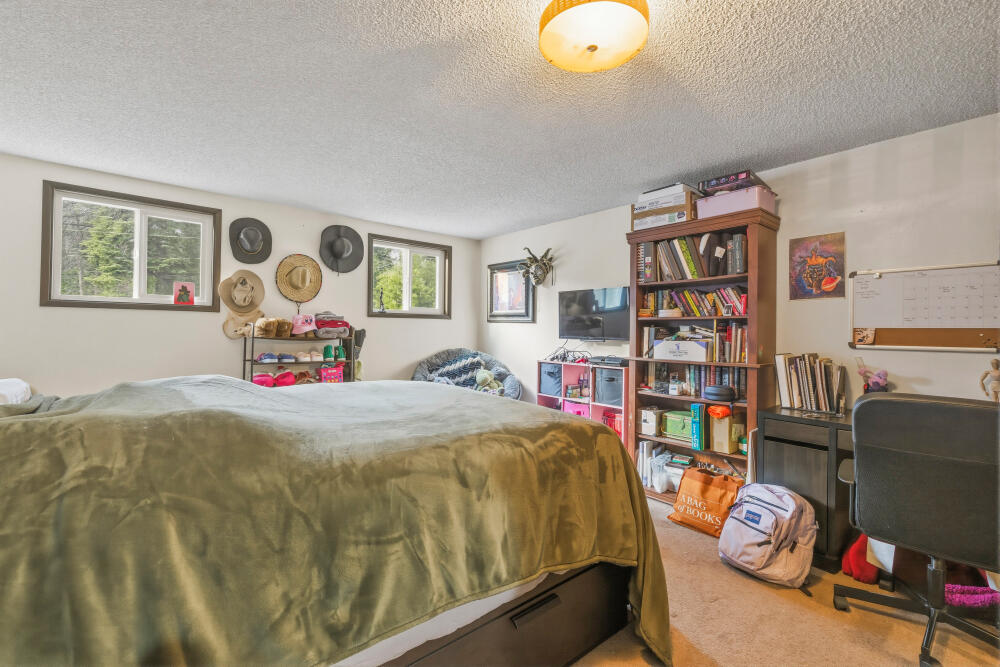 27233 Rocky Point Road Klamath Falls, OR 97601 - Photo 28 of 85