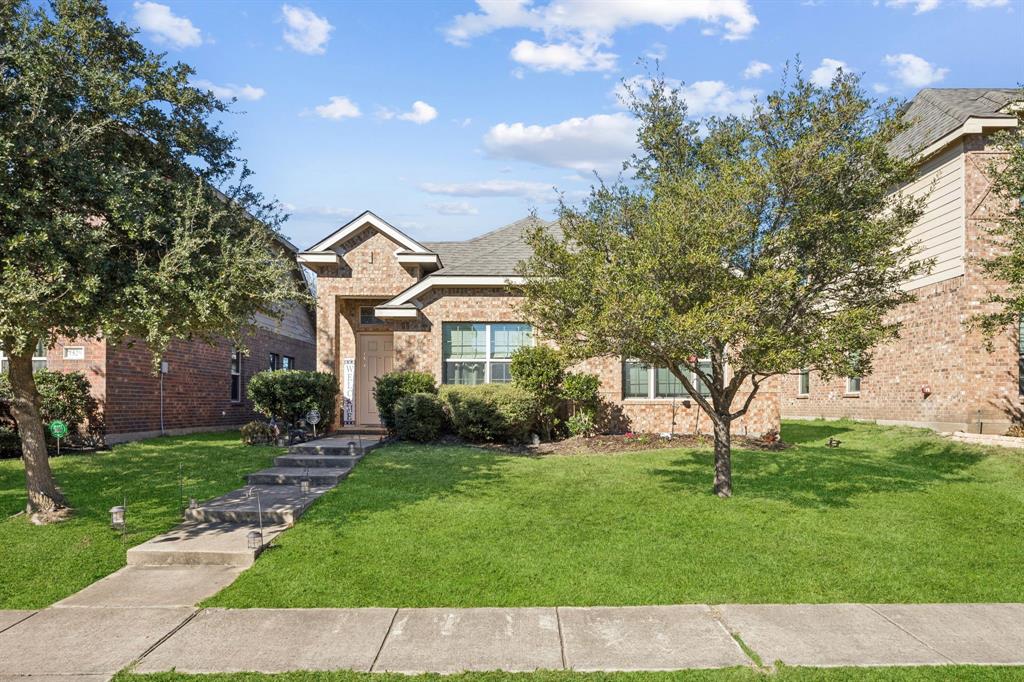 1601 Applegate Way Royse City, TX 75189 - Photo 27 of 28 a front view of house with yard