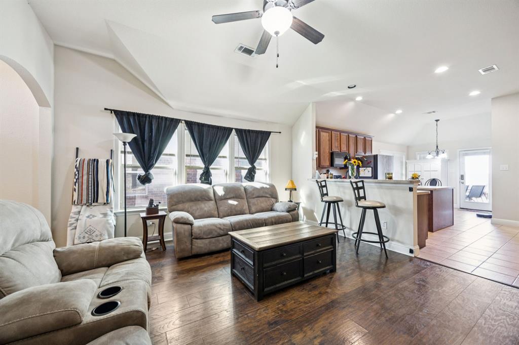 1601 Applegate Way Royse City, TX 75189 - Photo 4 of 28 a living room with furniture and a view of kitchen