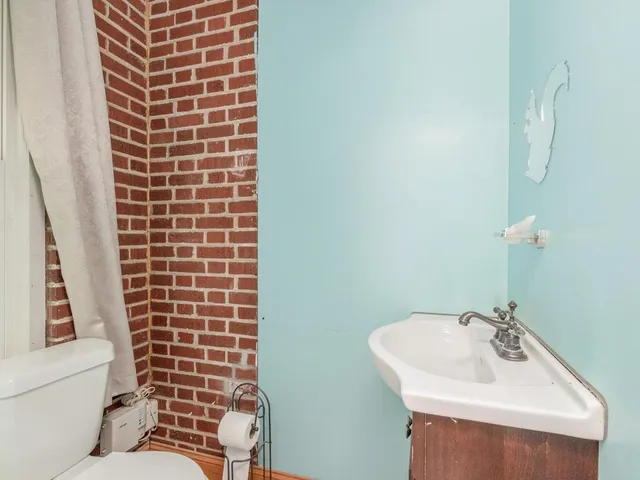 $799,000 | 1904 Lacombe Avenue | Harding Park