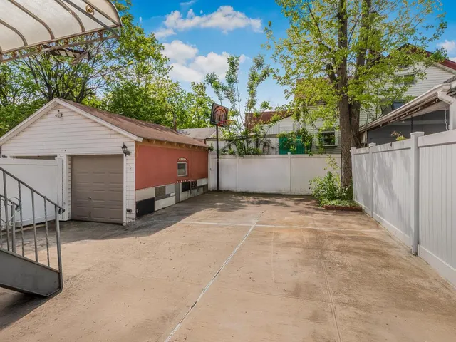 $799,000 | 1904 Lacombe Avenue | Harding Park