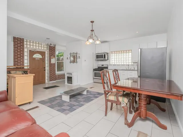 $799,000 | 1904 Lacombe Avenue | Harding Park