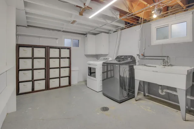 $319,900 | 736 Cottonwood Drive, Dyer, IN 46311