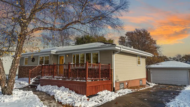 $319,900 | 736 Cottonwood Drive, Dyer, IN 46311