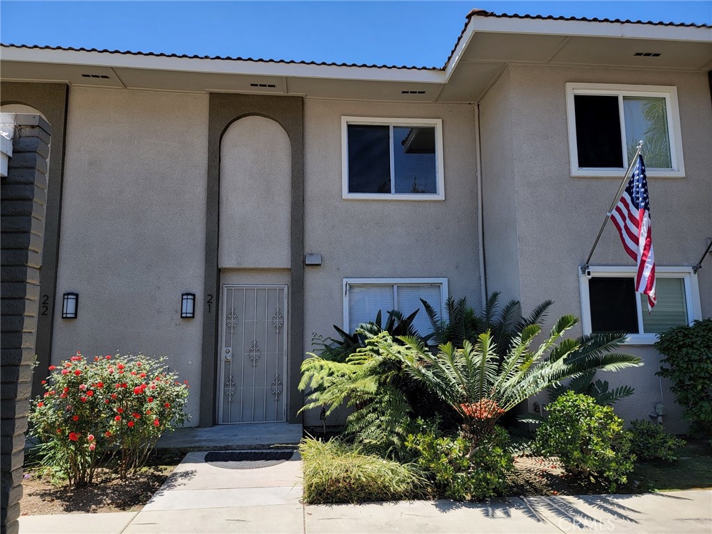 1040 Central, Unit 21 Riverside, CA 92507 - Photo 1 of 23