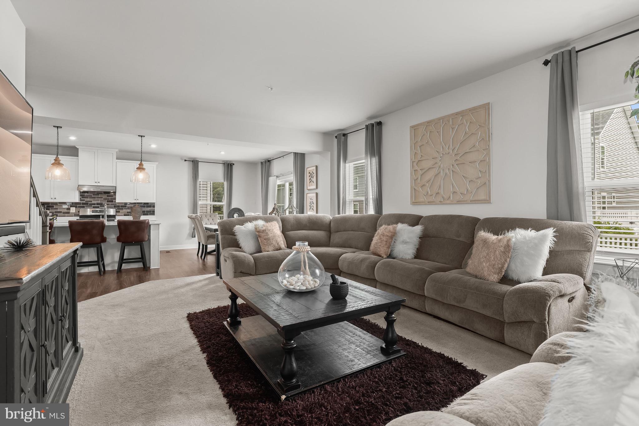 7639 Deepnotch Way Hanover, MD 21076 - Photo 16 of 55 Living Room