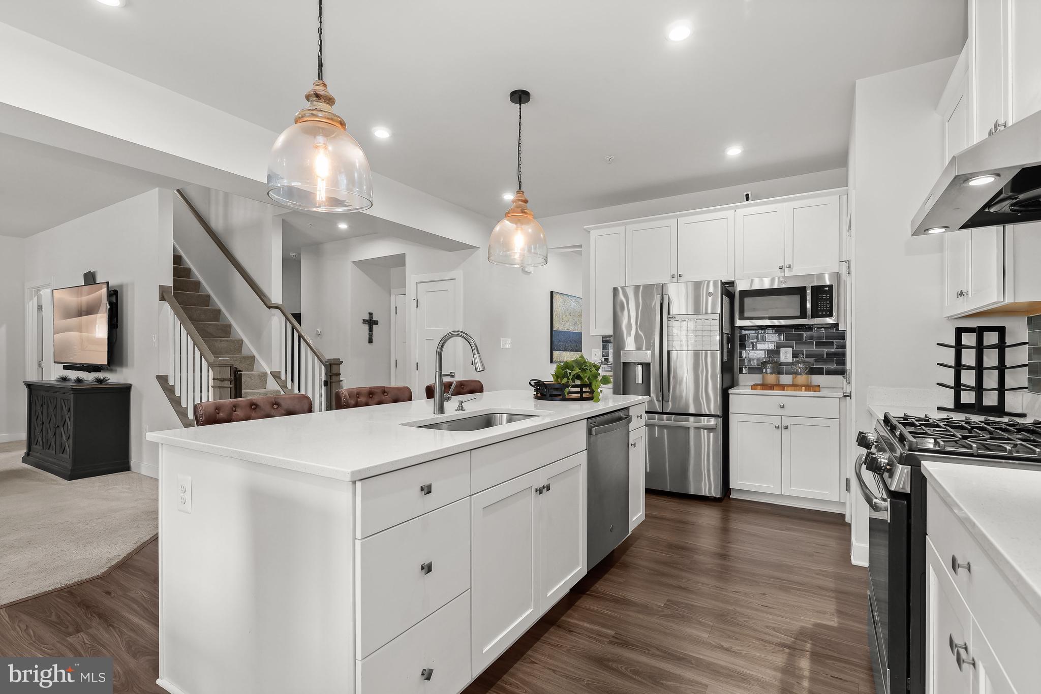 7639 Deepnotch Way Hanover, MD 21076 - Photo 5 of 55 Kitchen