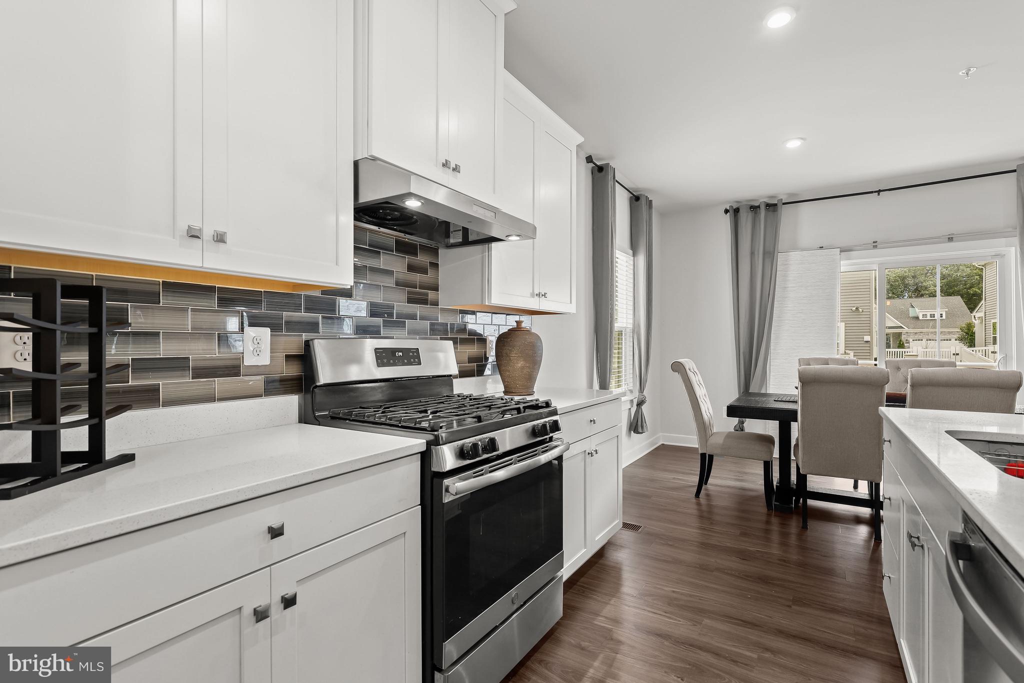 7639 Deepnotch Way Hanover, MD 21076 - Photo 7 of 55 Kitchen