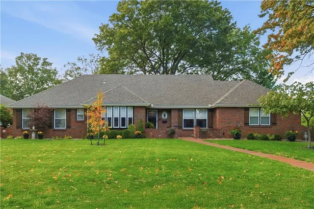 $689,950 | 6300 Dearborn Drive, Mission, KS 66202