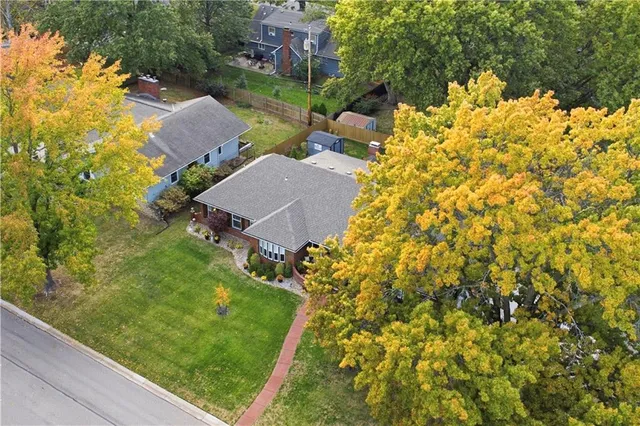 $689,950 | 6300 Dearborn Drive, Mission, KS 66202