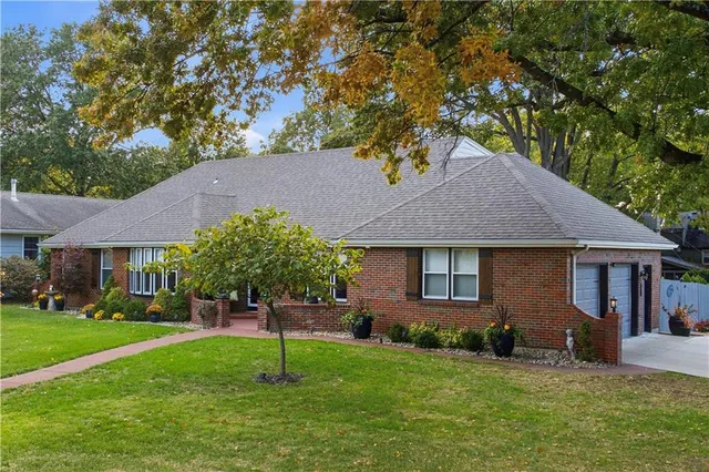 $689,950 | 6300 Dearborn Drive, Mission, KS 66202