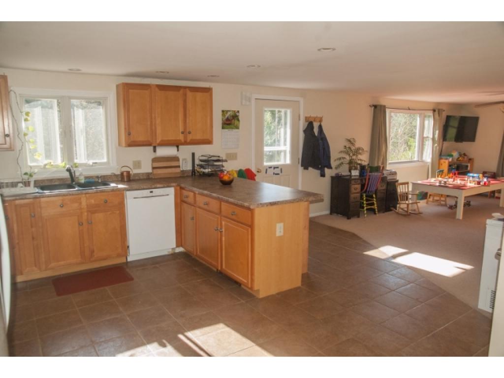 107 River Road Claremont, NH 03743 - Photo 3 of 27 Gallery Image 3