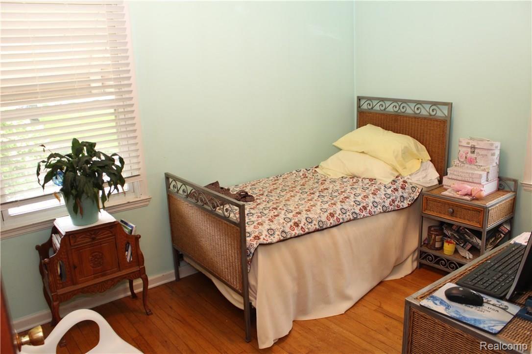 18339 Stephens Road Eastpointe, MI 48021 - Photo 19 of 23 2018-05-22 06.01