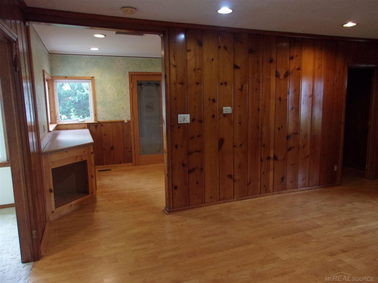 185 Kenyon Road Algonac, MI 48001 - Photo 18 of 30 31296211-17.JPG