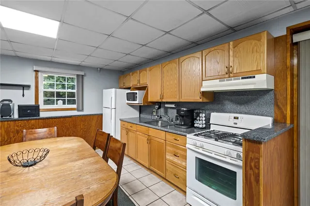 $649,900 | 3 Betsy Drive, Bristol, RI 02809