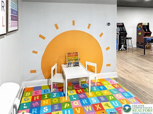 $450,000 | 1038 Cricket Lane, Long Pond, PA 18334