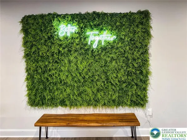 $450,000 | 1038 Cricket Lane, Long Pond, PA 18334