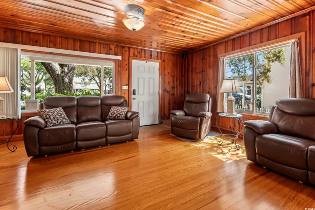 $799,000 | 413 30th Avenue North, Myrtle Beach, SC 29577