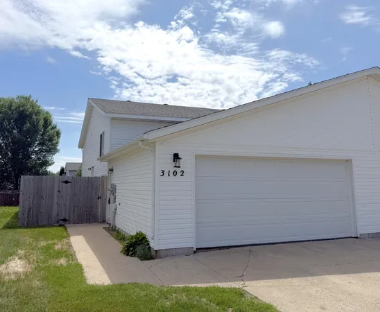 $250,000 | 3102 Dakota Park Circle South, Fargo, ND 58104