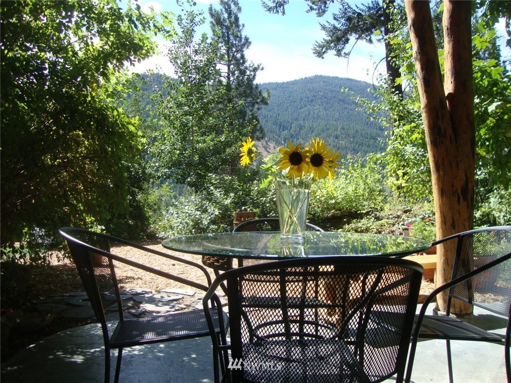 1094 Twisp River Road Twisp, WA 98856 - Photo 2 of 25 Gallery Image 2