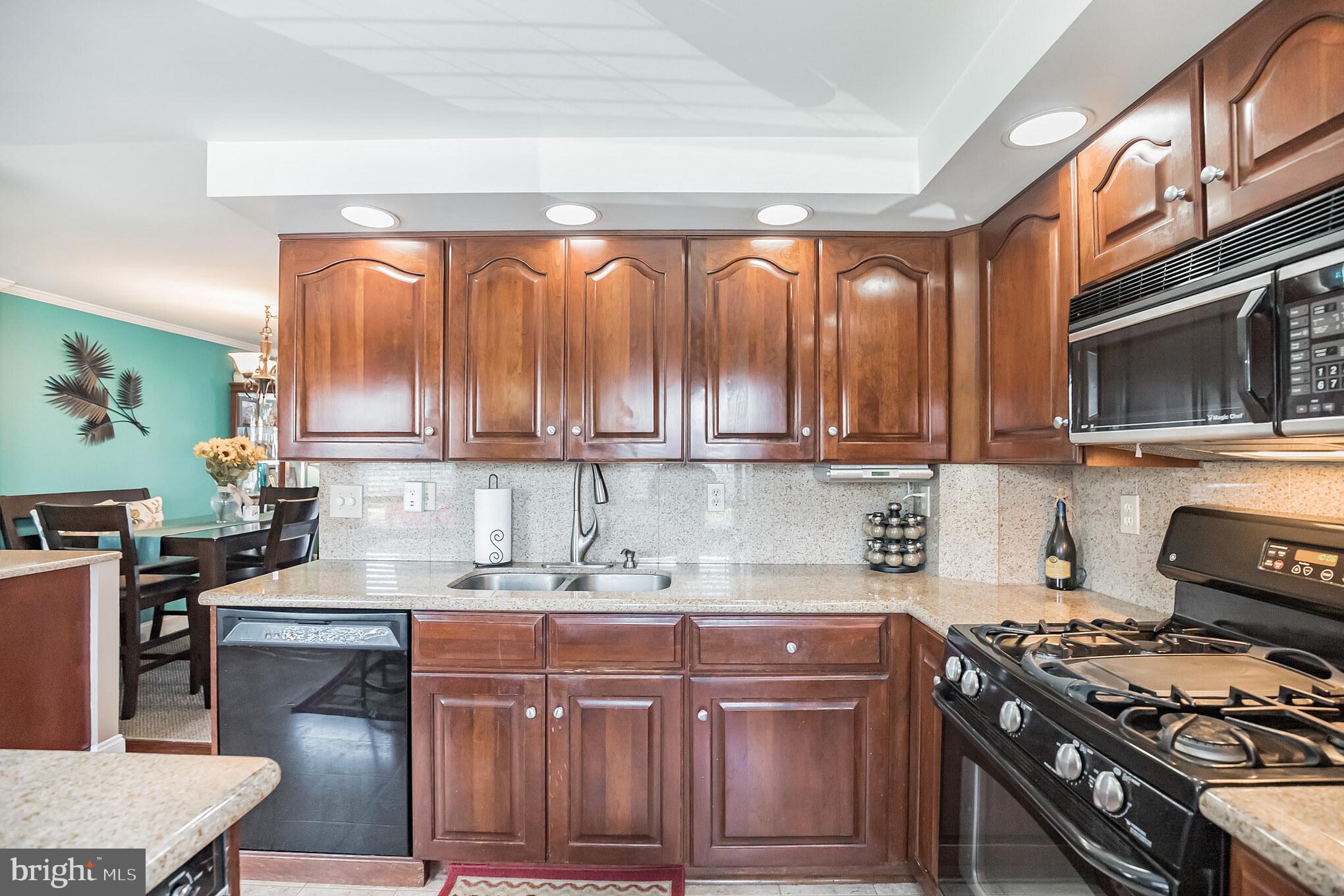 3808 Greenacres Road Philadelphia, PA 19154 - Photo 14 of 29 Gallery Image 14